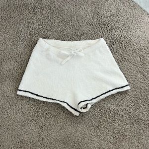Barefoot Dreams - white cozy shorts Size Medium